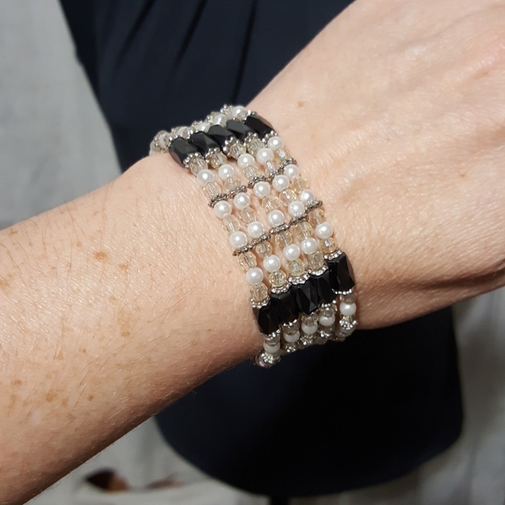 Pearl and grey hematite magnetic bracelet/necklace. - Picture 6 of 7
